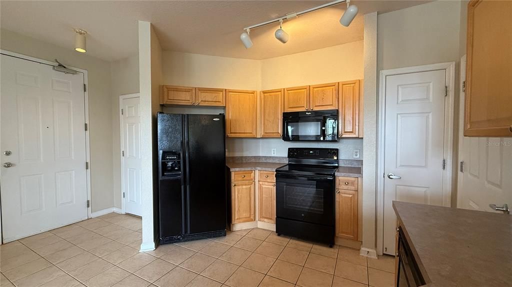 For Rent: $1,595 (2 beds, 2 baths, 1261 Square Feet)