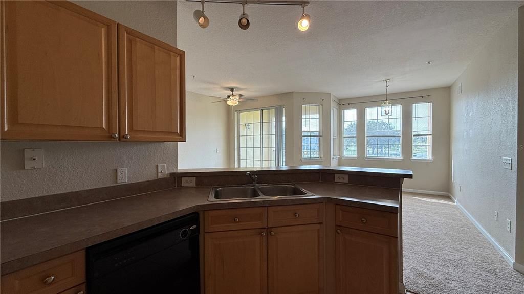 For Rent: $1,595 (2 beds, 2 baths, 1261 Square Feet)