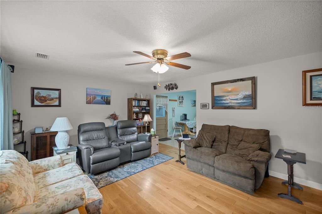 Family Room, Textured ceilings