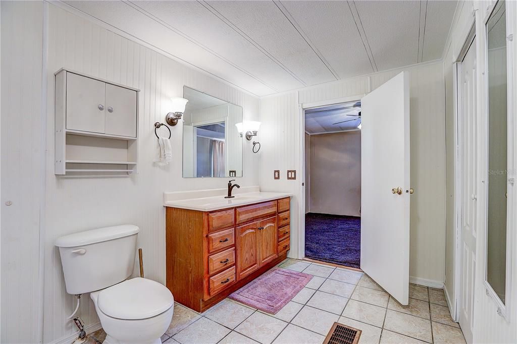 For Sale: $145,000 (2 beds, 2 baths, 1344 Square Feet)