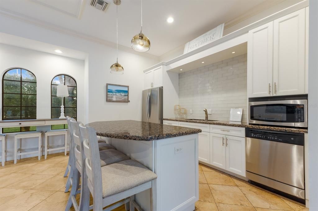 Presidio Clubhouse Kitchen perfect for hosting gatherings!