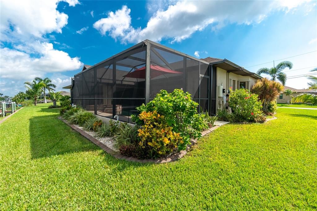 For Sale: $750,000 (3 beds, 2 baths, 2456 Square Feet)