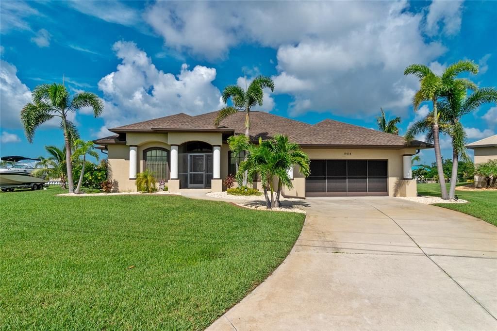 For Sale: $750,000 (3 beds, 2 baths, 2456 Square Feet)