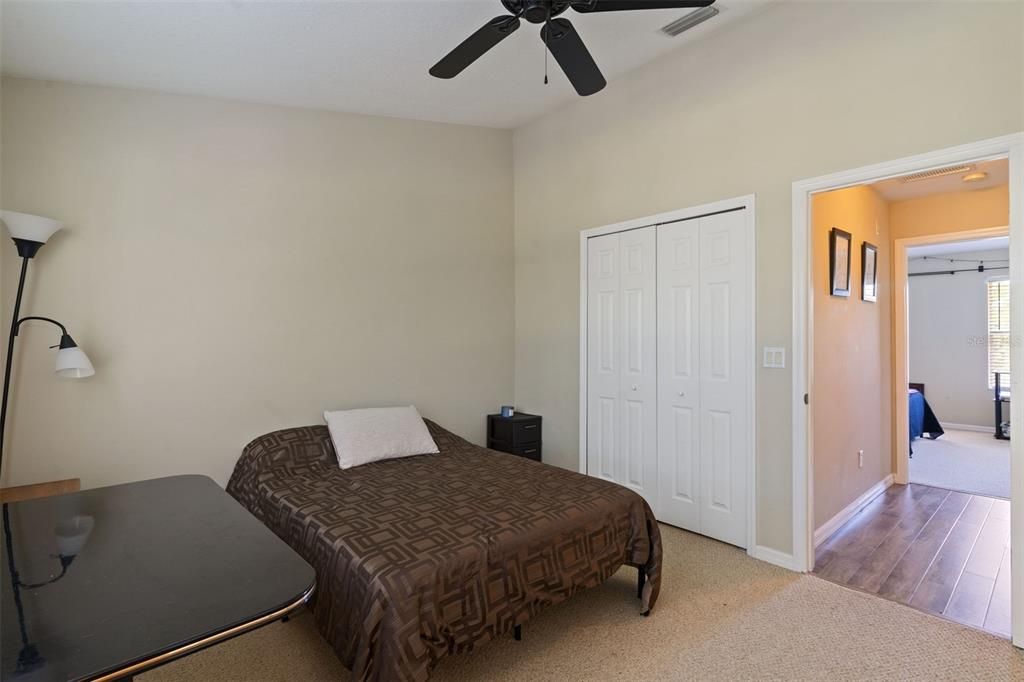 For Sale: $375,000 (2 beds, 2 baths, 1110 Square Feet)