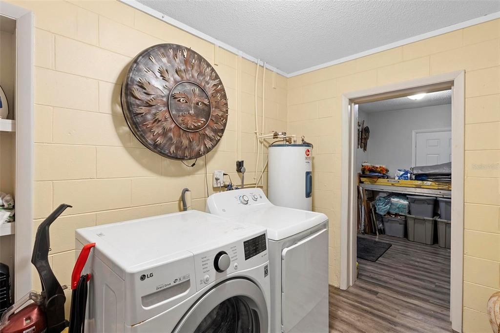 indoor Laundry room