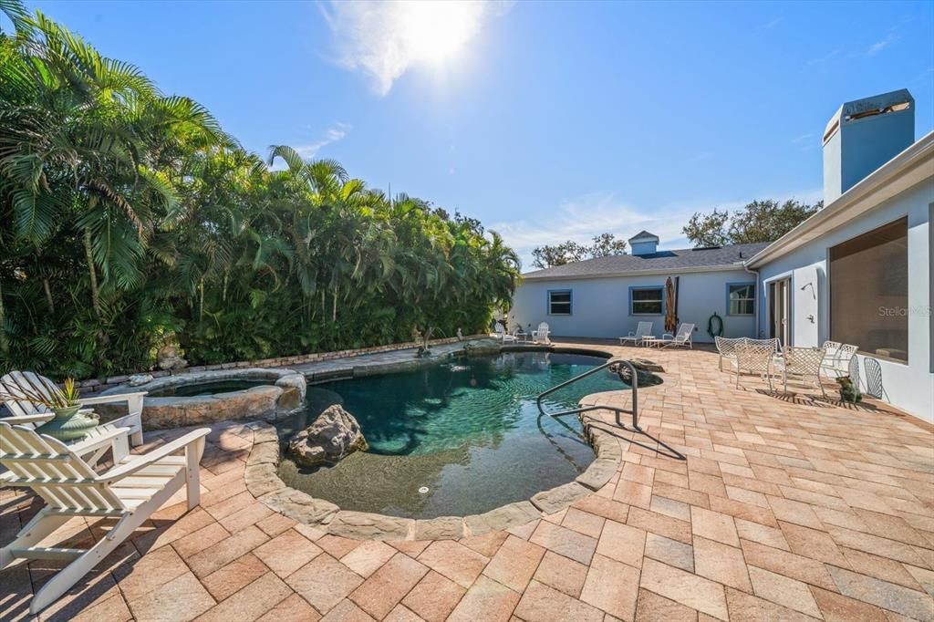 For Sale: $1,850,000 (4 beds, 4 baths, 3343 Square Feet)