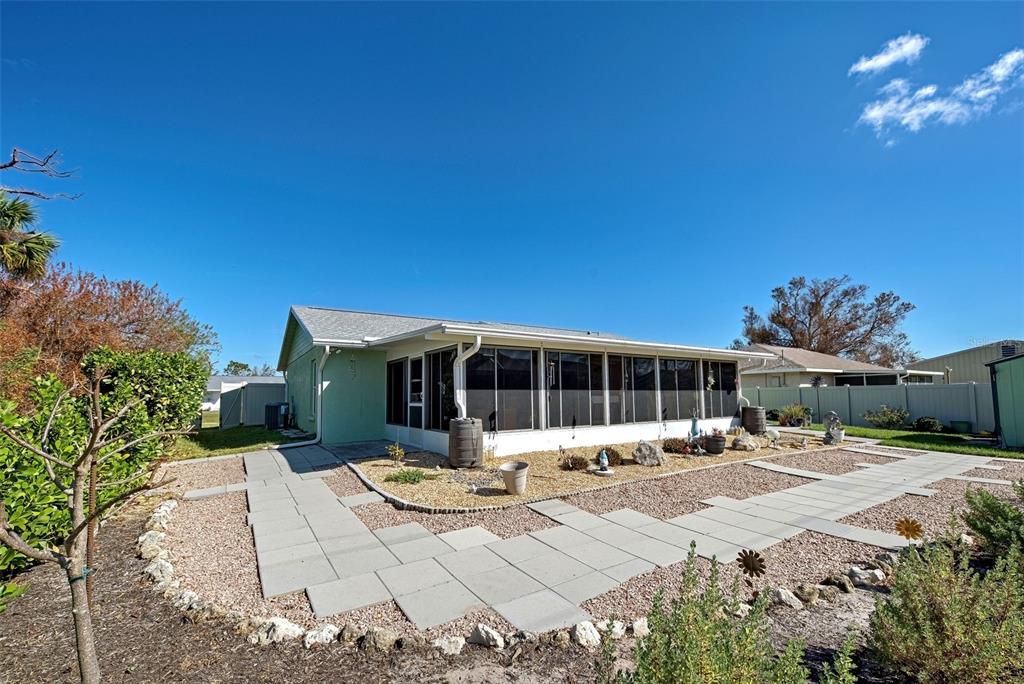 For Sale: $279,900 (3 beds, 2 baths, 1200 Square Feet)