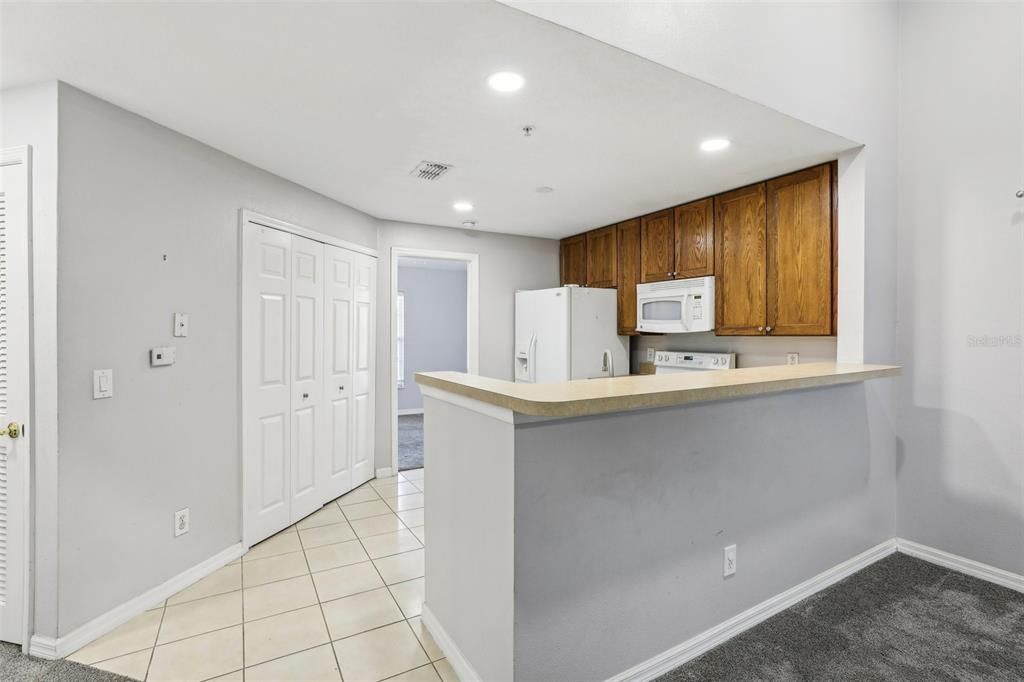 For Sale: $248,000 (3 beds, 2 baths, 1017 Square Feet)