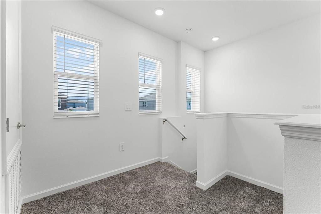 For Rent: $2,445 (3 beds, 2 baths, 2387 Square Feet)