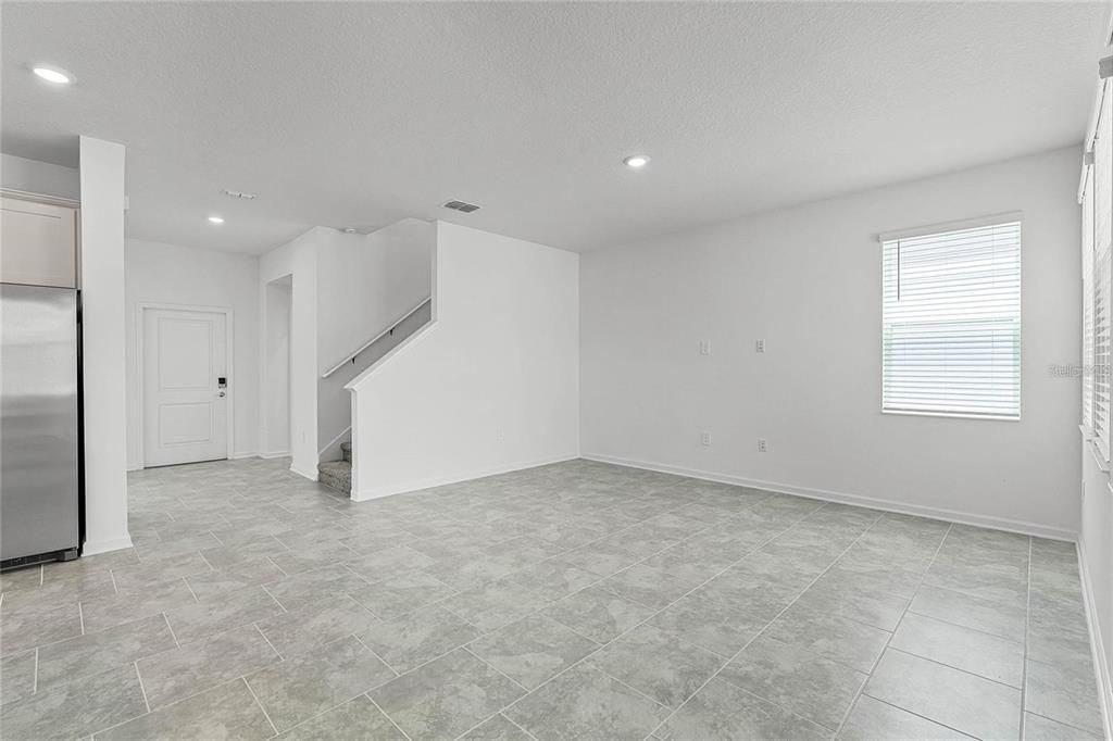 For Rent: $2,445 (3 beds, 2 baths, 2387 Square Feet)