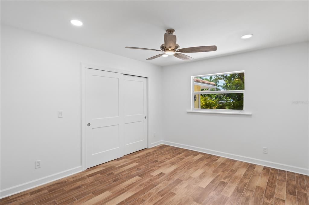 Guest bedroom.