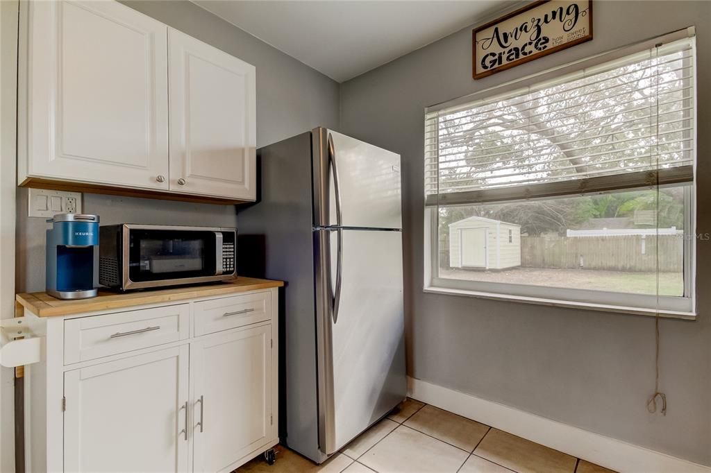 For Sale: $340,000 (3 beds, 1 baths, 1055 Square Feet)