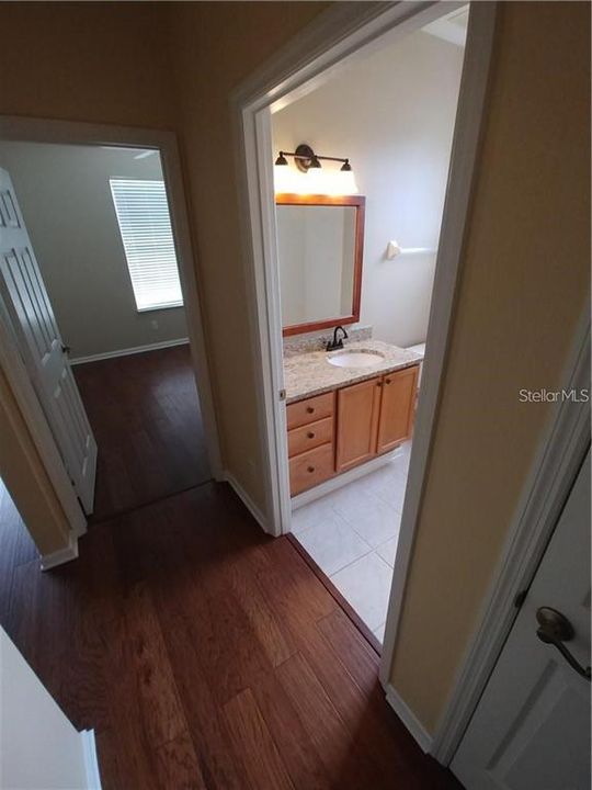 For Rent: $1,900 (3 beds, 2 baths, 1208 Square Feet)