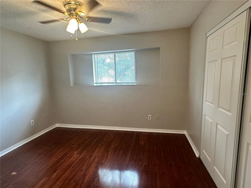 For Rent: $1,450 (2 beds, 1 baths, 1189 Square Feet)