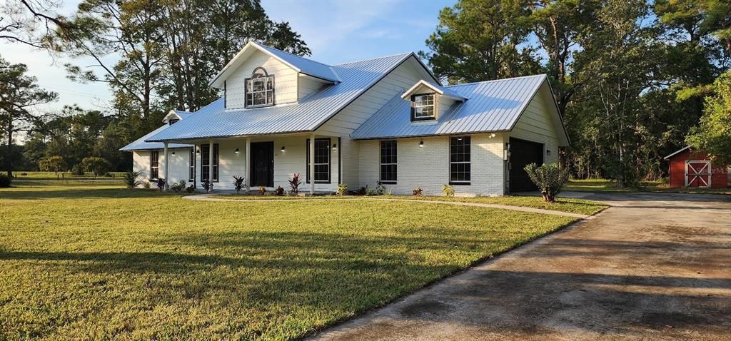 For Sale: $515,000 (3 beds, 3 baths, 2420 Square Feet)