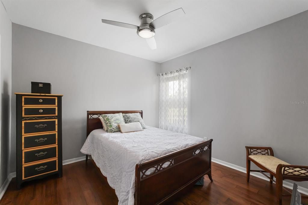 For Sale: $385,000 (2 beds, 2 baths, 1431 Square Feet)