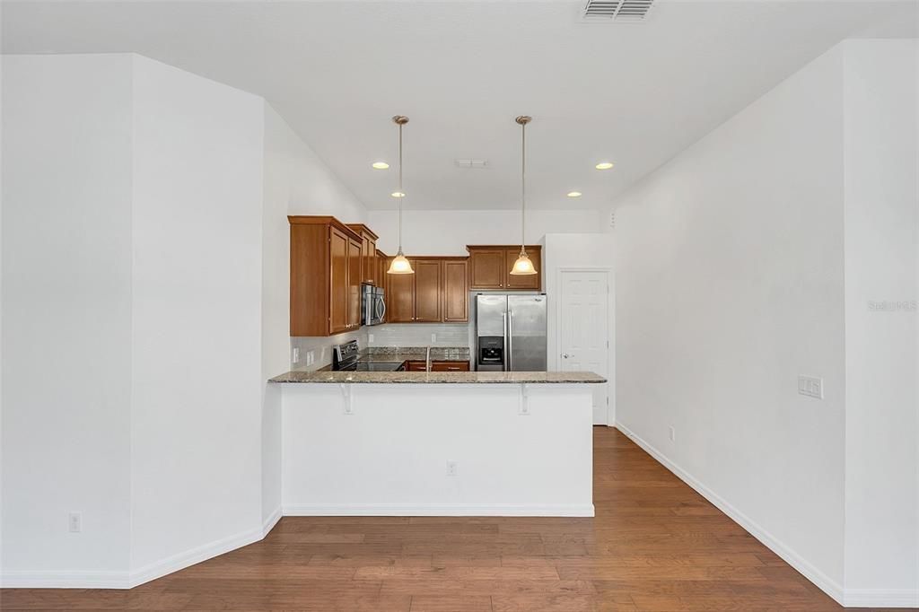 For Rent: $2,995 (3 beds, 2 baths, 1554 Square Feet)