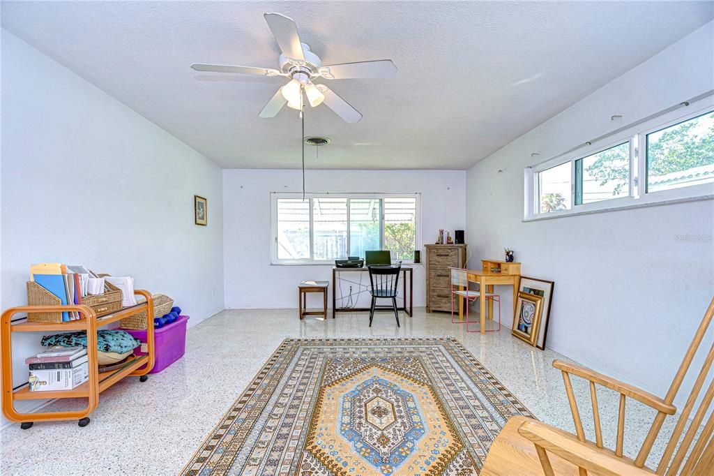 For Sale: $450,000 (2 beds, 2 baths, 1581 Square Feet)