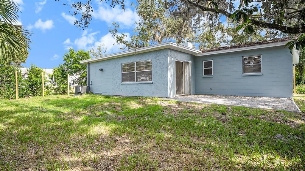 For Sale: $354,000 (3 beds, 2 baths, 1350 Square Feet)