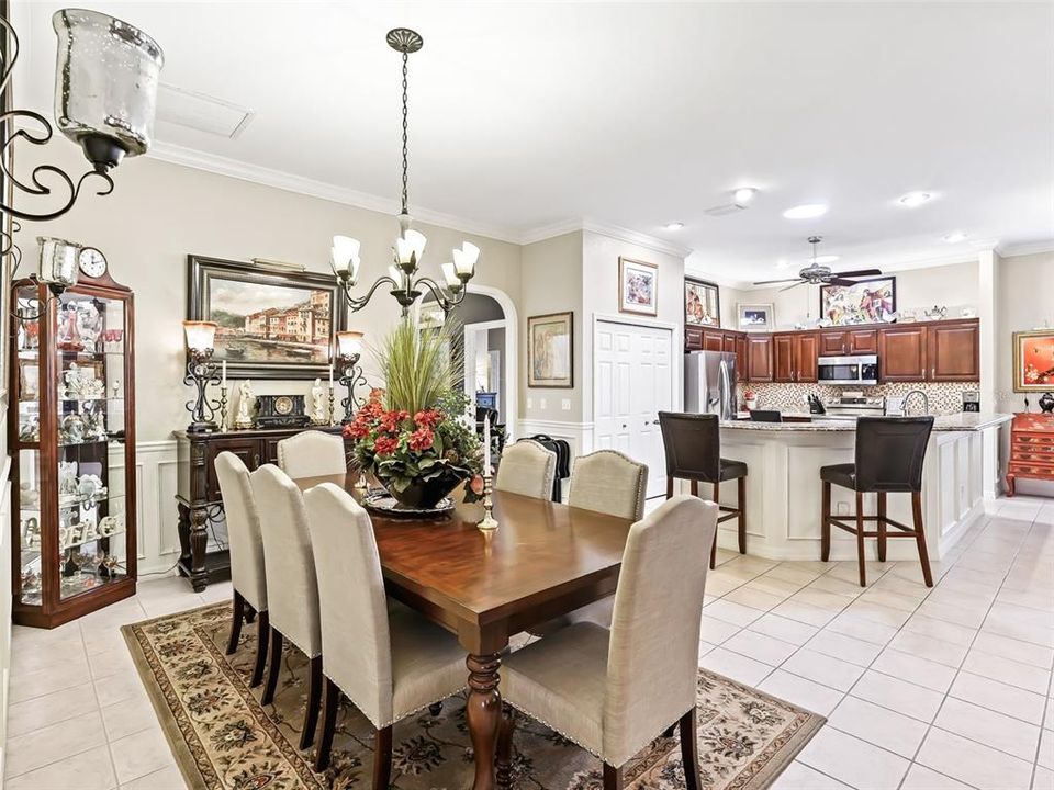 Dining area w/Upgraded light fixture