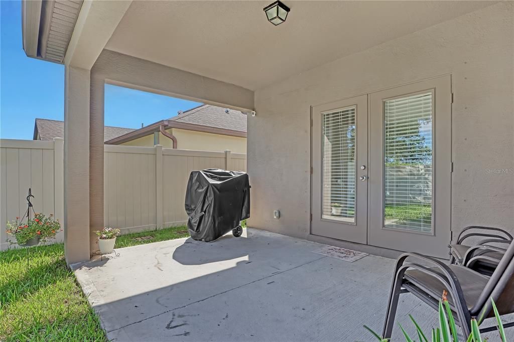 For Sale: $380,000 (4 beds, 2 baths, 2191 Square Feet)