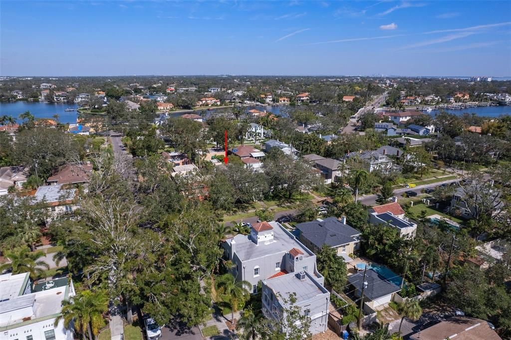 For Sale: $1,995,000 (4 beds, 2 baths, 3011 Square Feet)