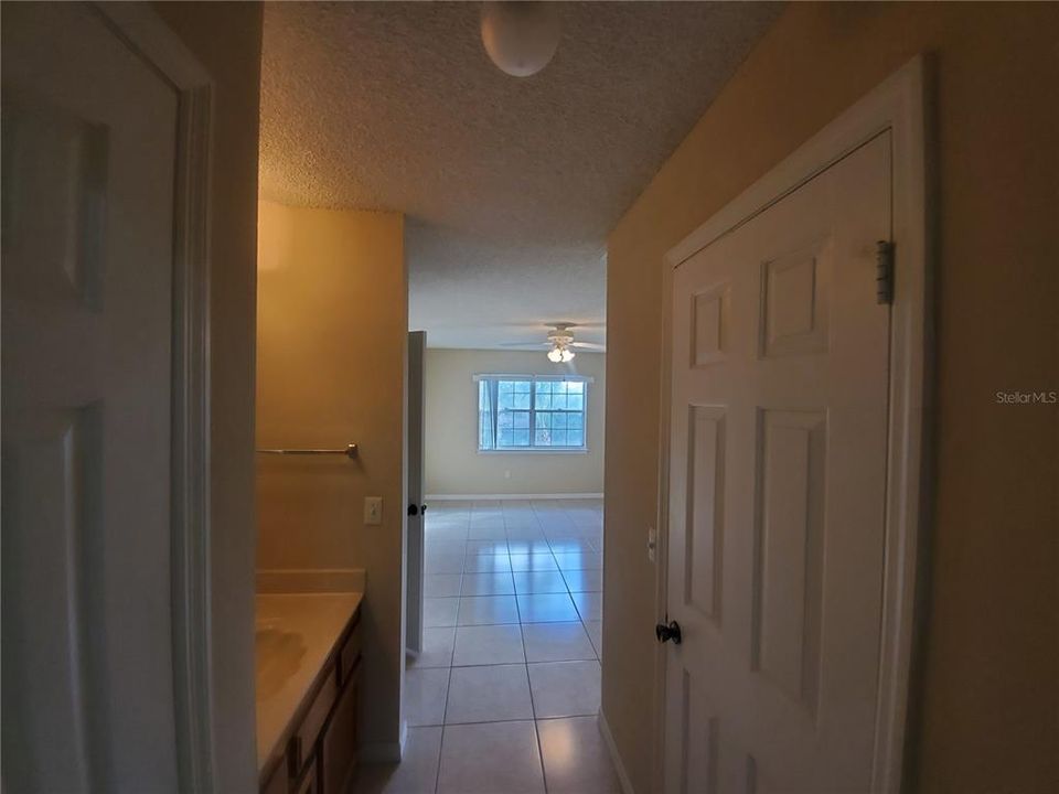 For Rent: $1,600 (2 beds, 2 baths, 1365 Square Feet)