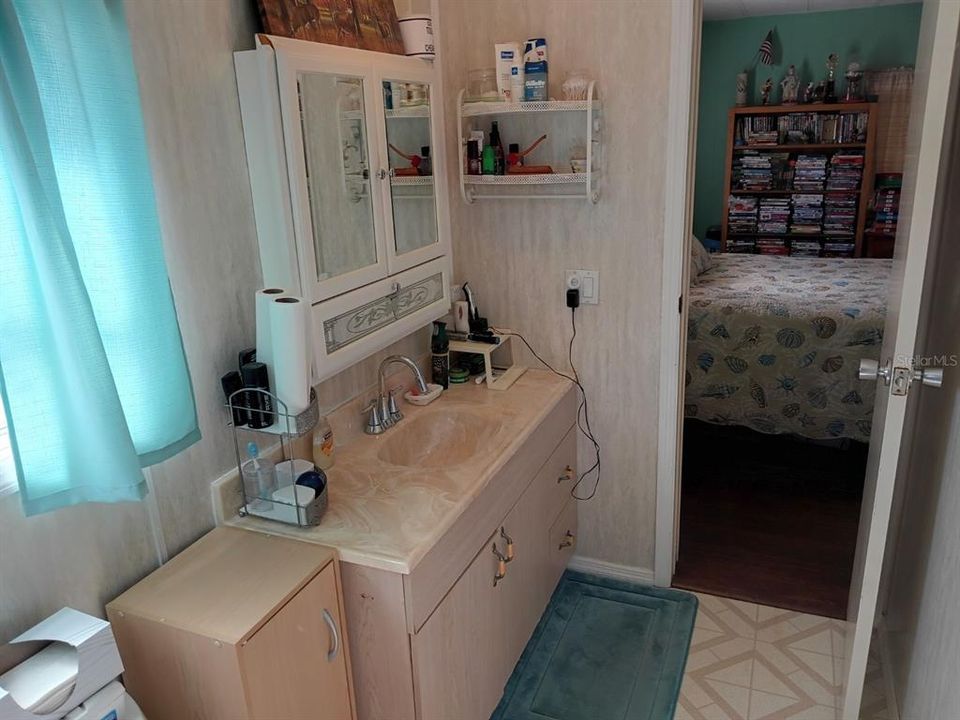 For Sale: $177,500 (3 beds, 2 baths, 1104 Square Feet)