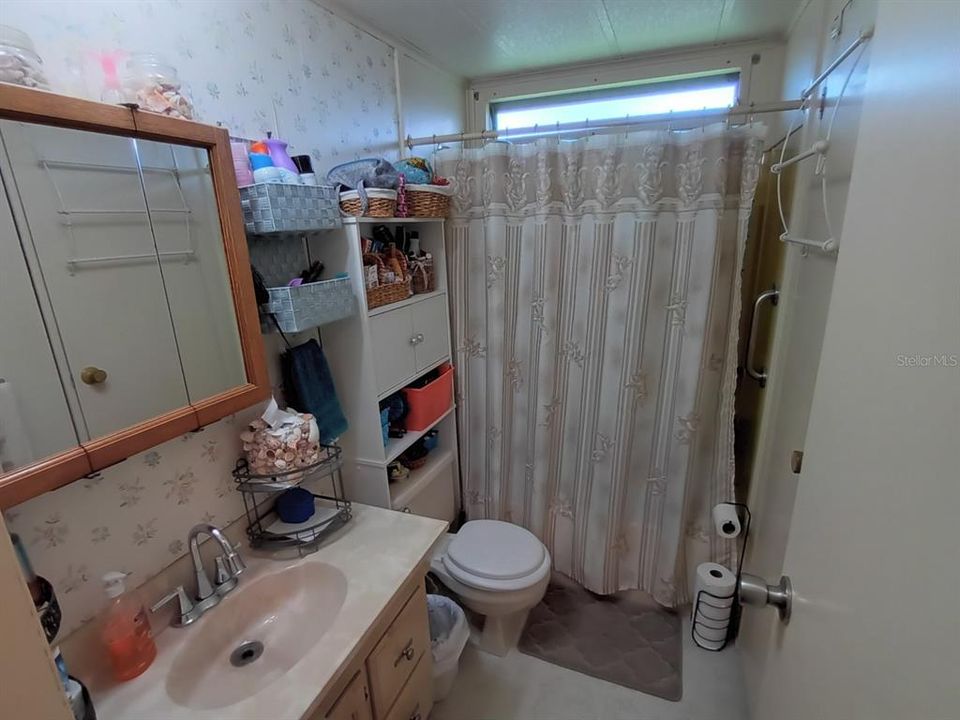 For Sale: $177,500 (3 beds, 2 baths, 1104 Square Feet)