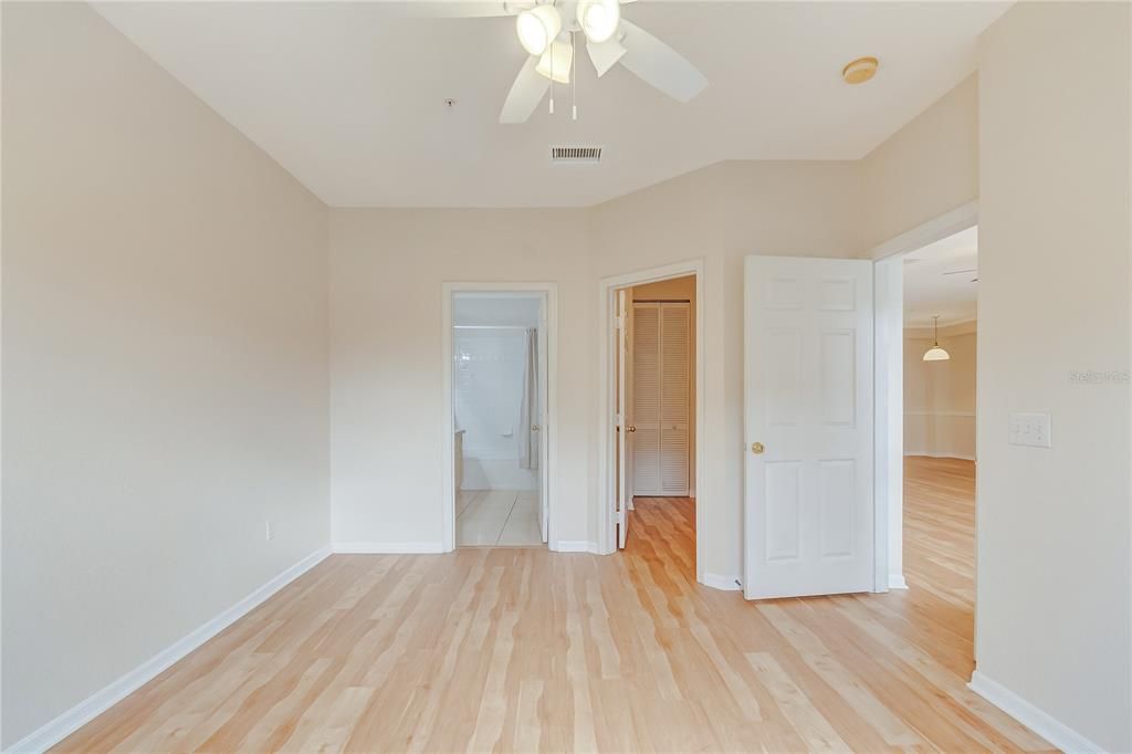 For Rent: $2,300 (3 beds, 2 baths, 1478 Square Feet)