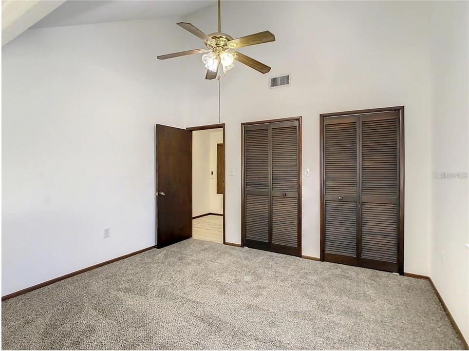 For Rent: $1,700 (2 beds, 1 baths, 1200 Square Feet)