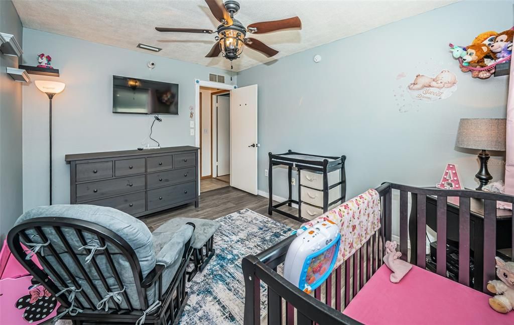 For Sale: $475,000 (3 beds, 2 baths, 1413 Square Feet)