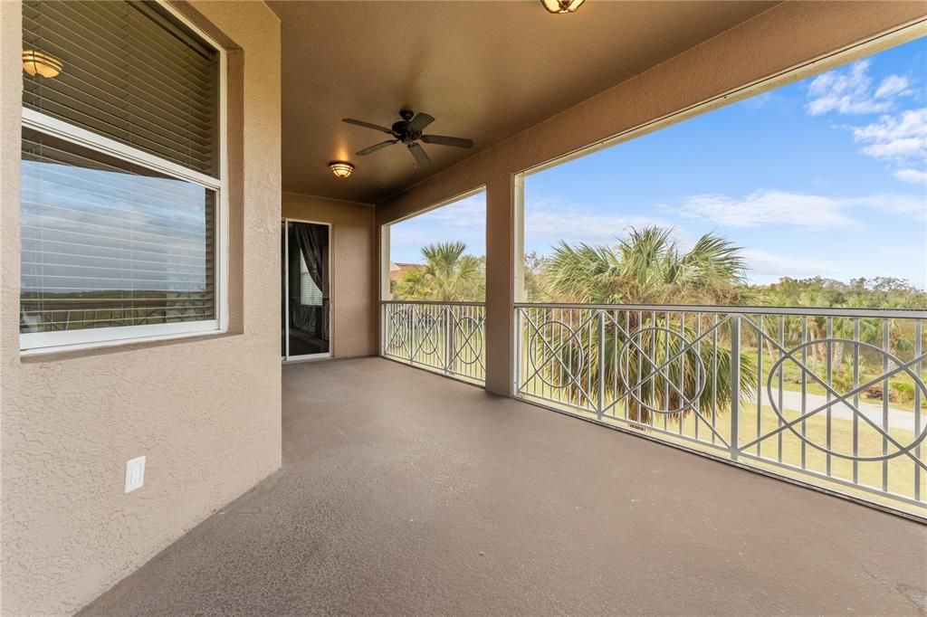 balcony overlooking golf course and Manatee River