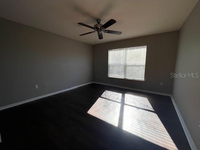 For Rent: $2,500 (4 beds, 2 baths, 3072 Square Feet)