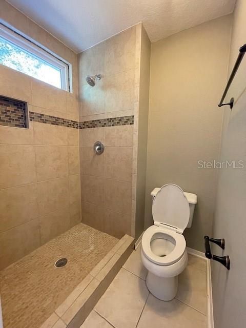 For Rent: $2,500 (4 beds, 2 baths, 3072 Square Feet)