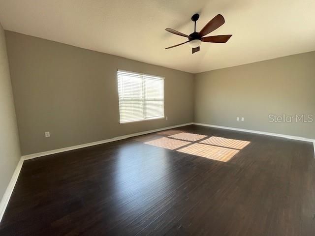 For Rent: $2,500 (4 beds, 2 baths, 3072 Square Feet)