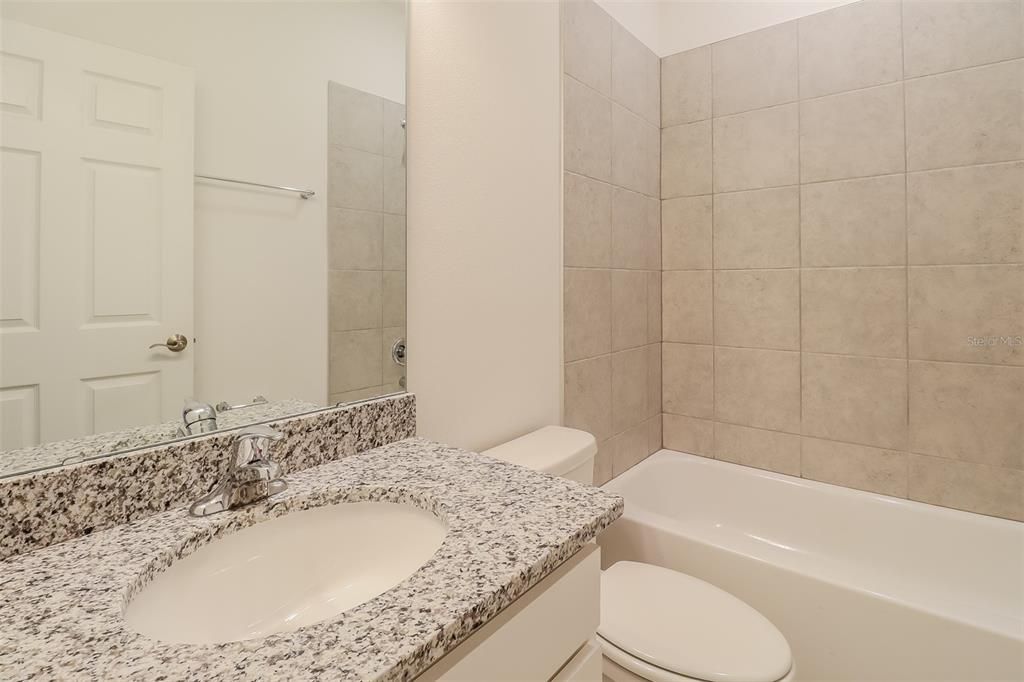 For Rent: $1,635 (3 beds, 2 baths, 1589 Square Feet)