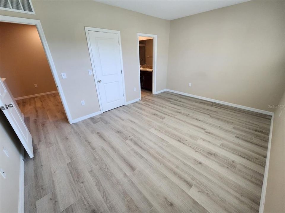 For Rent: $2,700 (3 beds, 2 baths, 1673 Square Feet)