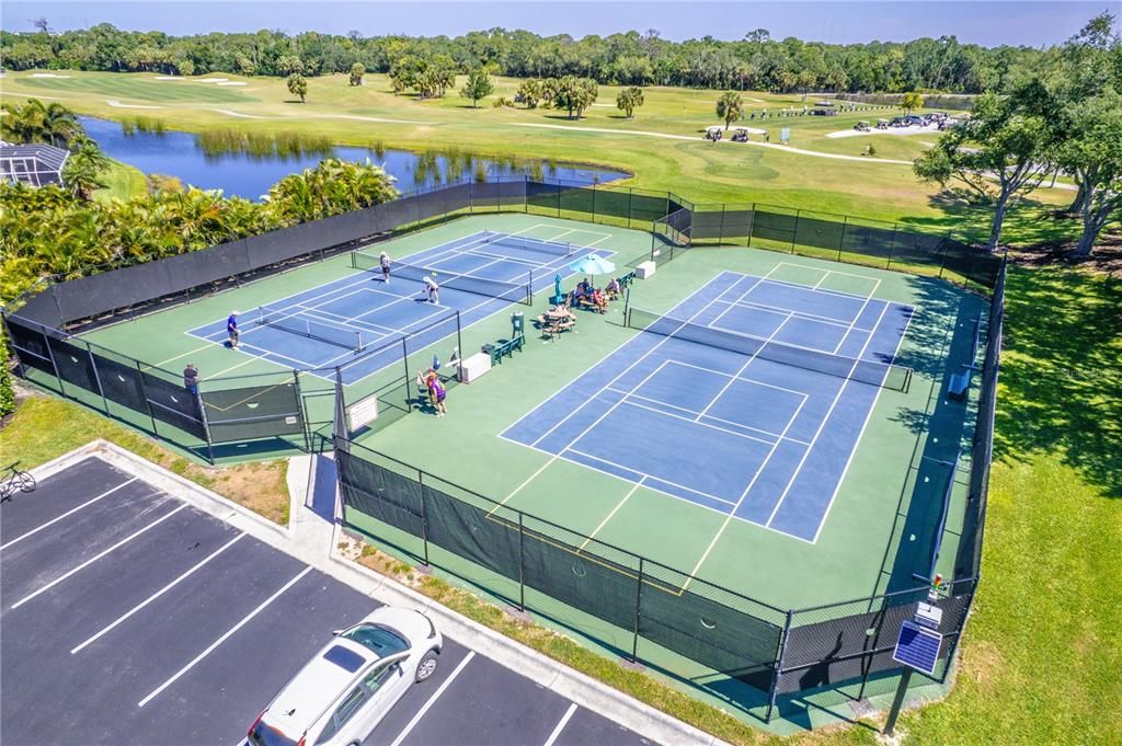 Pelican Pointe Tennis/Pickleball Courts