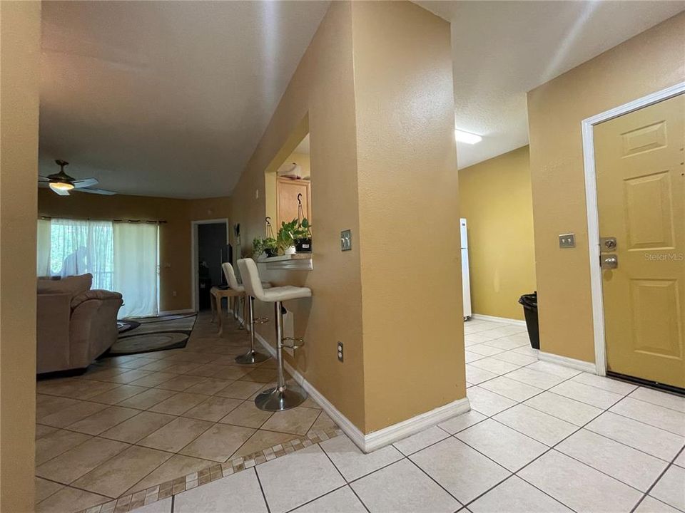 For Sale: $215,000 (3 beds, 2 baths, 1151 Square Feet)