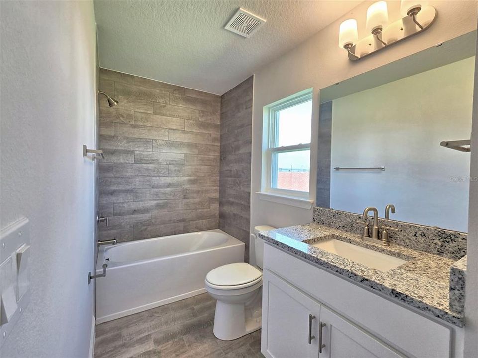 Active With Contract: $403,665 (4 beds, 3 baths, 2200 Square Feet)