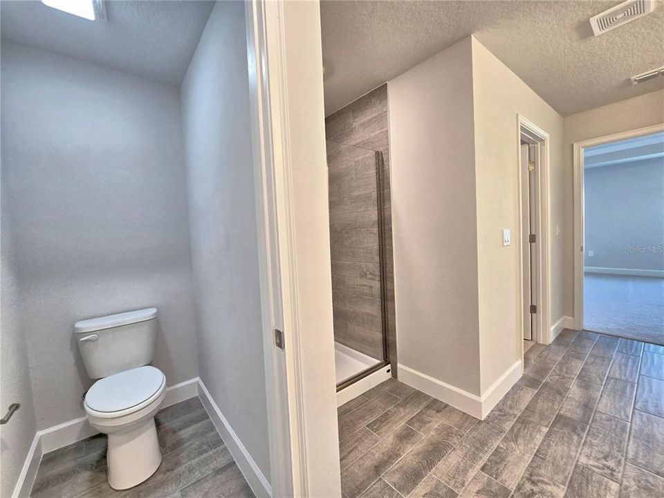 Active With Contract: $403,665 (4 beds, 3 baths, 2200 Square Feet)