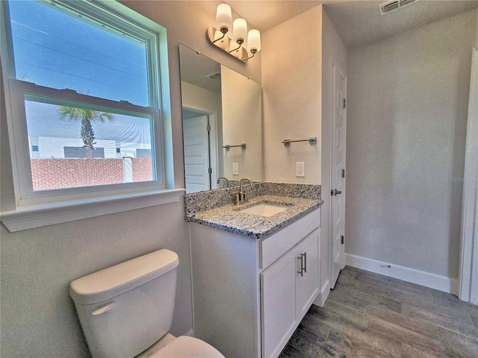 Active With Contract: $403,665 (4 beds, 3 baths, 2200 Square Feet)