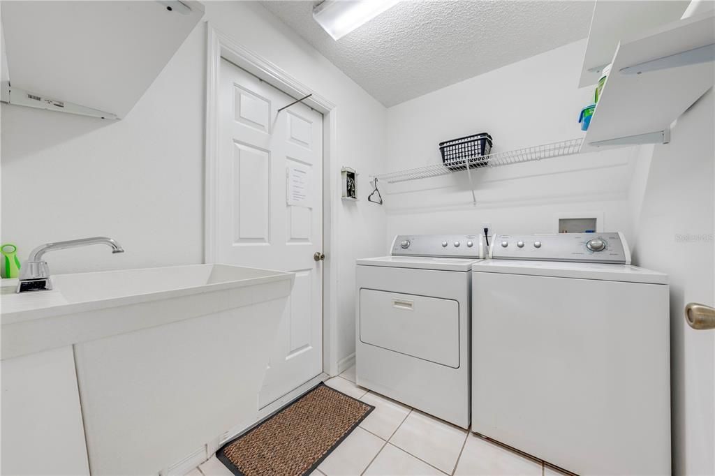 For Sale: $368,900 (3 beds, 2 baths, 1878 Square Feet)