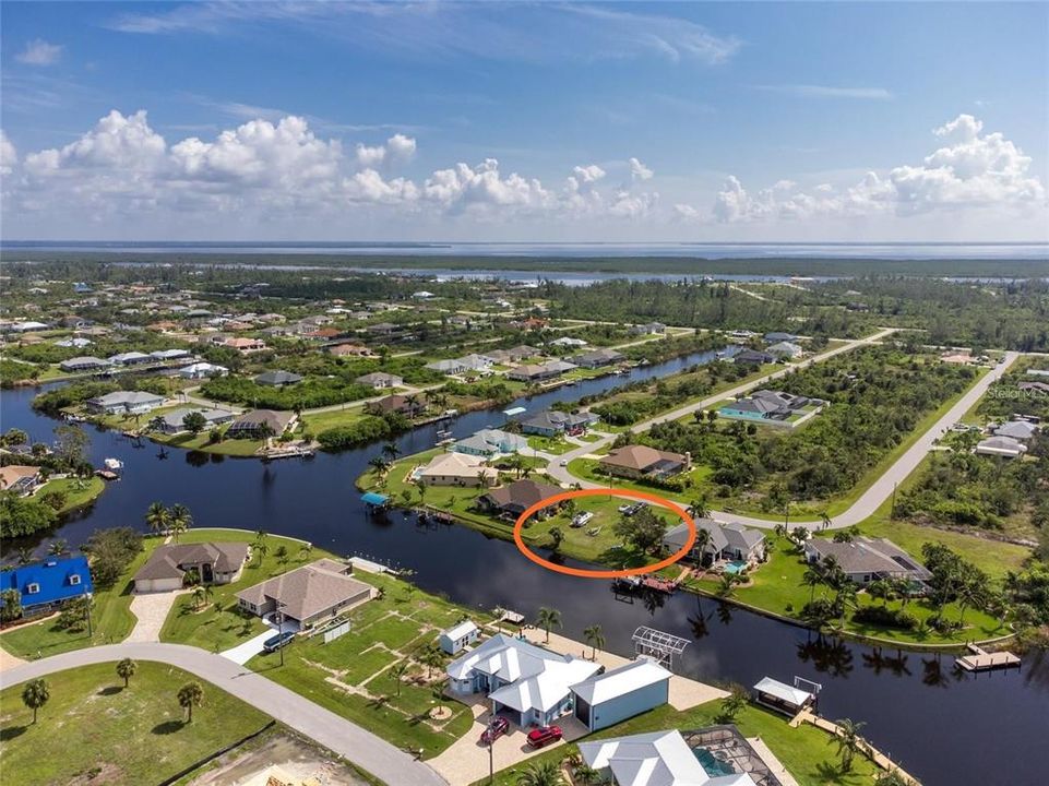 На продажу: $125,000 (0.24 acres)