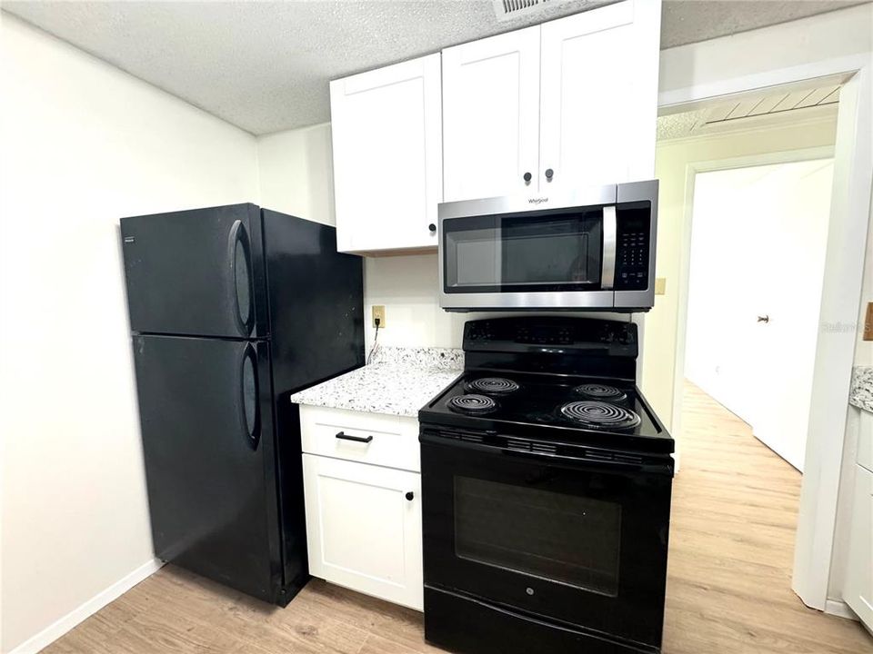 For Rent: $1,799 (3 beds, 2 baths, 1038 Square Feet)