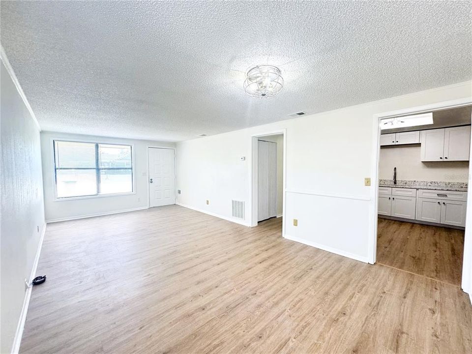 For Rent: $1,799 (3 beds, 2 baths, 1038 Square Feet)