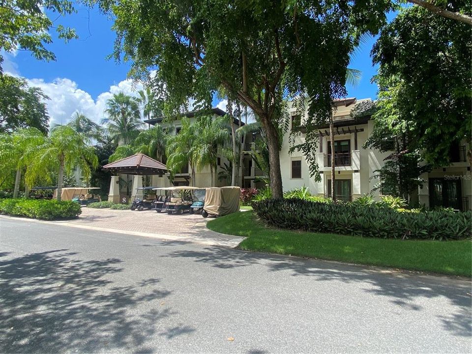 Recently Sold: $2,000,000 (3 beds, 2 baths, 2275 Square Feet)