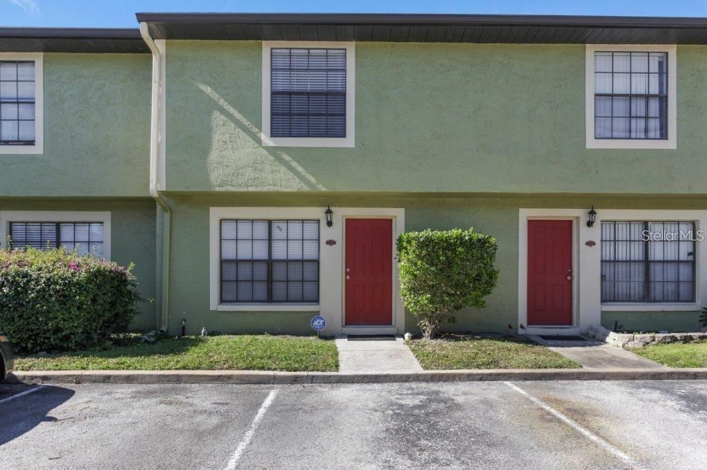 For Rent: $2,499 (2 beds, 2 baths, 1031 Square Feet)