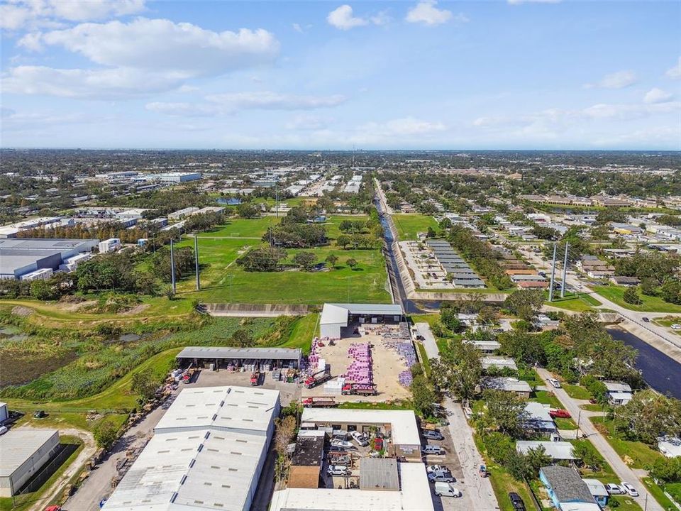 Pinellas Park Flex Space offered by GoCommercial